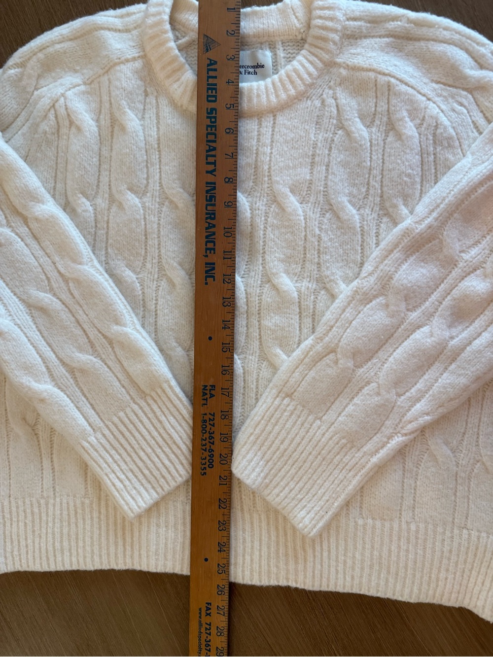 Abercrombie & Fitch Women's Cream Cable Crew Sweater - Picture 5 of 5
